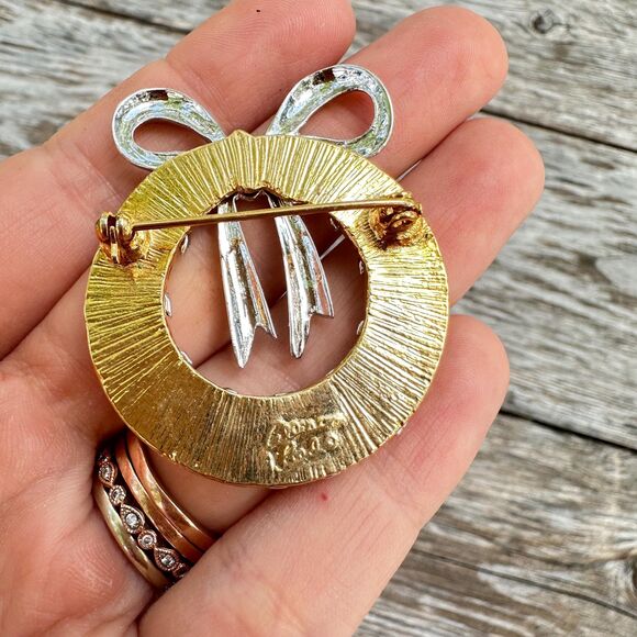 Vintage Jewelry Christmas Wreath Silver gold tone metal by Allison Reed - Picture 2 of 3